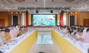 Tăng cường vai trò của phụ nữ tham gia lãnh đạo, quản lý và nữ đại biểu dân cử 